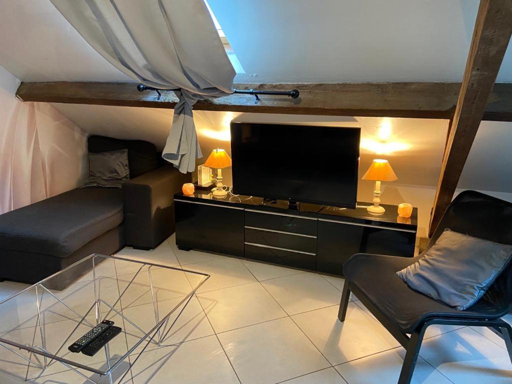 Studio Cosy A 35 Mn De Paris. Corbeil-Essonnes Exteriér fotografie